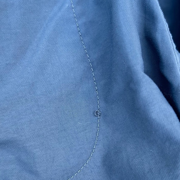 Mountain Hardwear Blue Capri Pants, Hiking Athleisure Outdoor Workout Utility - Picture 9 of 10